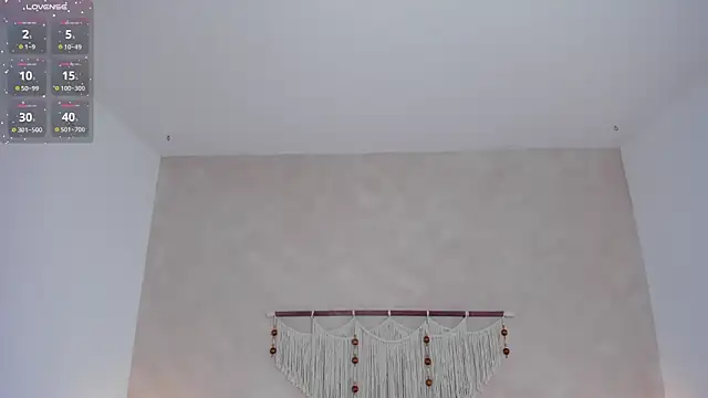 Snapshot of _hanna_sky chatting on May 9, 11:15 am hanna sky online show from May 9, 11:15 am