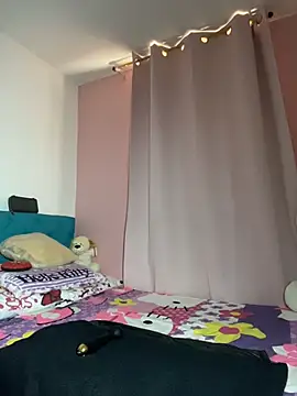 Snapshot of Melody_Spencer26 chatting on February 19, 5:42 pm Melody Spencer26 online show from February 19, 5:42 pm