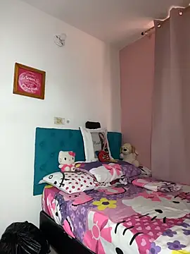 Snapshot of Melody_Spencer26 chatting on February 26, 5:01 pm Melody Spencer26 online show from February 26, 5:01 pm
