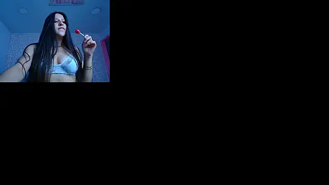 Snapshot of aria_ch2 chatting on November 8, 9:46 pm aria ch2 online show from November 8, 9:46 pm