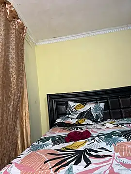 NiaLong21  online show from February 17, 11:55 pm