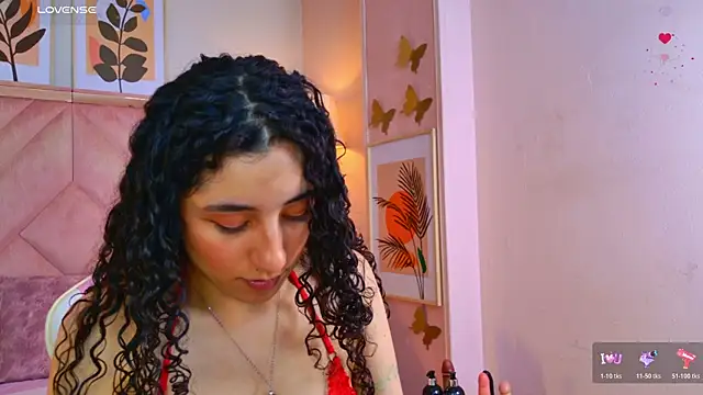 Snapshot of DemiJones_ chatting on May 29, 4:21 am DemiJones online show from May 29, 4:21 am