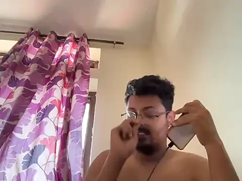 Snapshot of Your_yash2 chatting on April 19, 4:34 am Your yash2 online show from April 19, 4:34 am