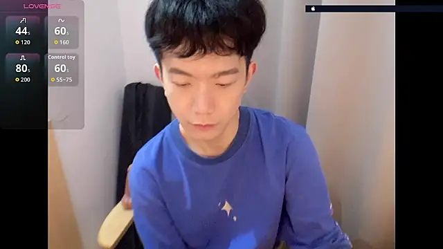 CouplingCry online show from April 18, 3:49 pm