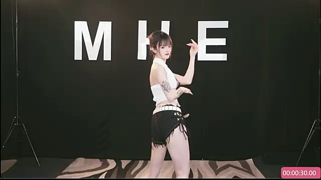 MHe-002 online show from April 12, 10:09 am