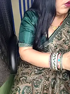Snapshot of indian_Teena_Bhabhi chatting on April 19, 7:18 am indian Teena Bhabhi online show from April 19, 7:18 am