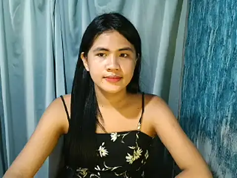 Snapshot of Rema_thebigcock chatting on July 6, 2:08 am Rema thebigcock online show from July 6, 2:08 am