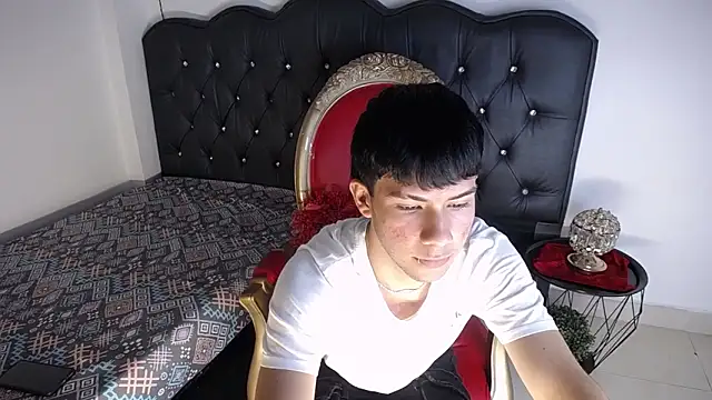 Snapshot of Danny_Rossy chatting on November 10, 12:59 pm Danny Rossy online show from November 10, 12:59 pm