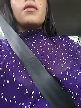 Snapshot of ALEJA__22 chatting on June 19, 8:56 pm ALEJA 22 online show from June 19, 8:56 pm