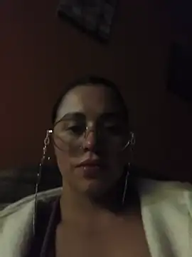 Snapshot of ALEJA__22 chatting on July 5, 6:31 am ALEJA 22 online show from July 5, 6:31 am