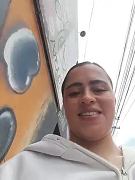Snapshot of ALEJA__22 chatting on July 14, 2:12 pm ALEJA 22 online show from July 14, 2:12 pm