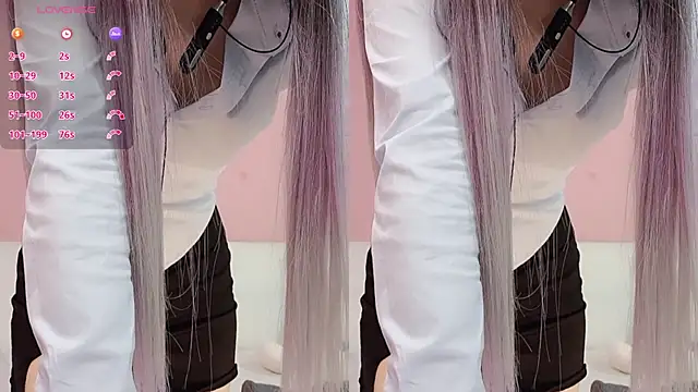 Snapshot of ChloeFozzy chatting on November 7, 1:44 pm ChloeFozzy online show from November 7, 1:44 pm