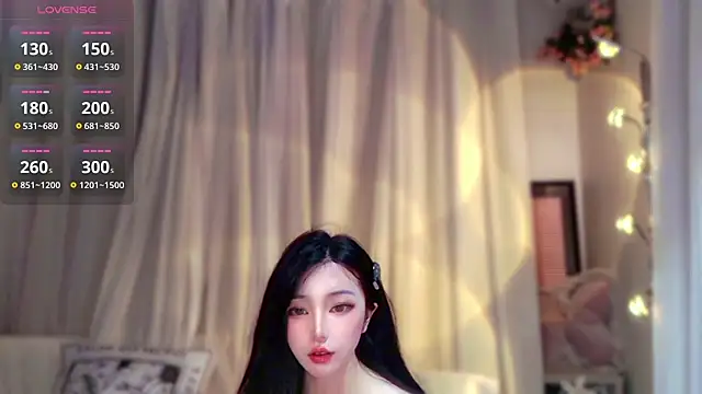Snapshot of Lala-Baobei chatting on May 23, 12:05 am Lala-Baobei online show from May 23, 12:05 am