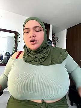 Snapshot of sweetmuslim01 chatting on January 18, 4:55 pm sweetmuslim01 online show from January 18, 4:55 pm