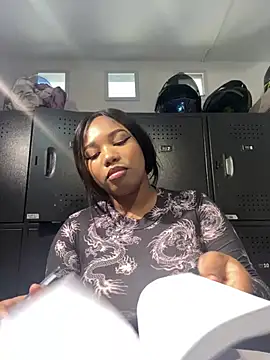 Snapshot of BrendaFernandez_ chatting on May 27, 8:50 pm BrendaFernandez online show from May 27, 8:50 pm
