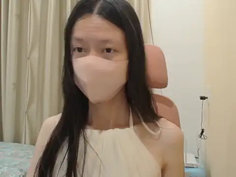 Snapshot of Lil-Cherries chatting on January 19, 11:36 am Lil-Cherries online show from January 19, 11:36 am