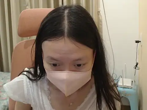 Snapshot of Lil-Cherries chatting on March 1, 9:50 pm Lil-Cherries online show from March 1, 9:50 pm