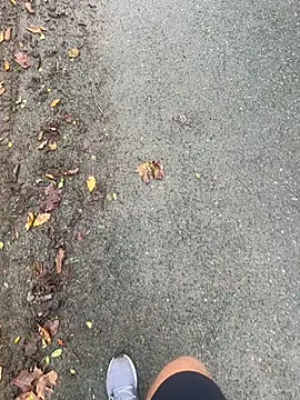 Snapshot of CountryFeet chatting on November 11, 12:49 pm CountryFeet online show from November 11, 12:49 pm