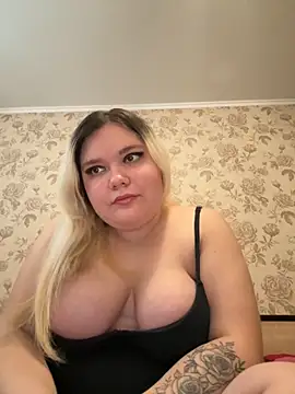 Snapshot of barbs_boobs chatting on November 9, 12:25 pm barbs boobs online show from November 9, 12:25 pm