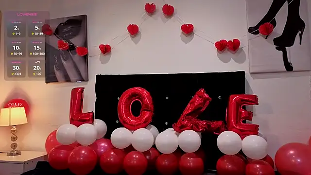 Un Sluttyy online show from February 14, 11:40 am