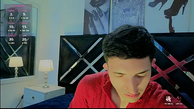 Un Sluttyy online show from April 6, 11:33 am