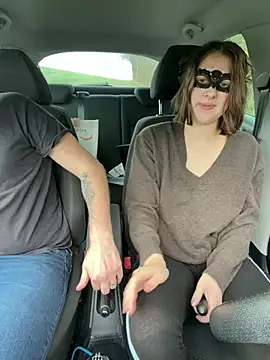 roroandjujuLoveX online show from February 28, 2:18 pm