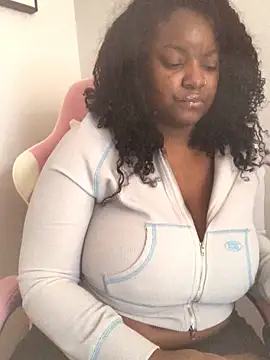 Fxncymuse online show from February 4, 7:31 pm