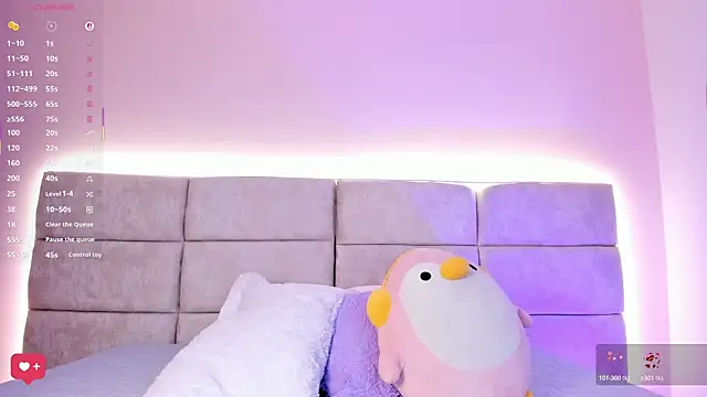 nia20  online show from April 13, 7:08 pm