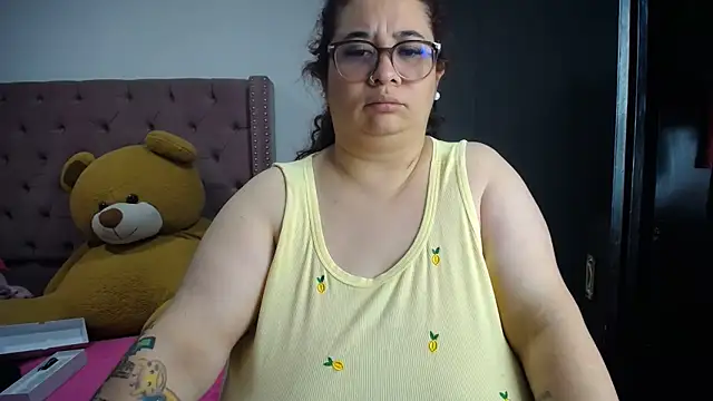 Snapshot of kattybbwbigboobs_ chatting on June 19, 6:07 am kattybbwbigboobs online show from June 19, 6:07 am