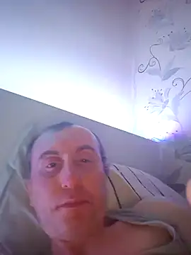 Snapshot of TirelessLot3 chatting on May 28, 9:56 pm TirelessLot3 online show from May 28, 9:56 pm