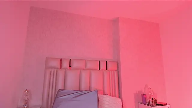 alanarose18 online show from November 16, 7:19 pm