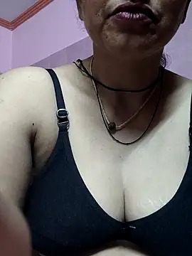 Snapshot of Piya_Bakshi chatting on April 27, 2:26 pm Piya Bakshi online show from April 27, 2:26 pm