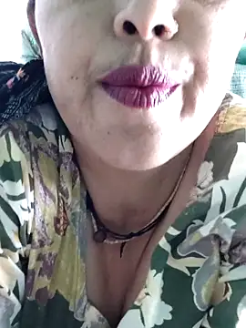 Snapshot of Piya_Bakshi chatting on May 5, 8:11 am Piya Bakshi online show from May 5, 8:11 am