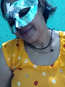 Snapshot of Piya_Bakshi chatting on May 11, 12:22 pm Piya Bakshi online show from May 11, 12:22 pm