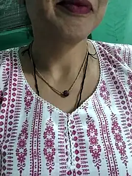 Snapshot of Piya_Bakshi chatting on May 29, 5:16 am Piya Bakshi online show from May 29, 5:16 am