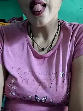 Snapshot of Piya_Bakshi chatting on June 3, 6:16 am Piya Bakshi online show from June 3, 6:16 am