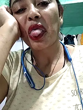 Snapshot of Piya_Bakshi chatting on June 9, 4:29 pm Piya Bakshi online show from June 9, 4:29 pm