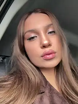 KilianaNoir online show from April 7, 8:37 am