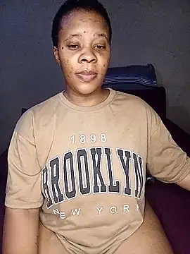 Snapshot of Emmylove-xr25 chatting on February 25, 2:27 pm Emmylove-xr25 online show from February 25, 2:27 pm