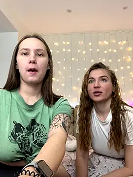 Snapshot of SexCaramell chatting on November 9, 7:28 am SexCaramell online show from November 9, 7:28 am