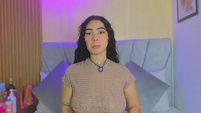 Snapshot of paulina__rose chatting on February 26, 7:35 pm paulina rose online show from February 26, 7:35 pm