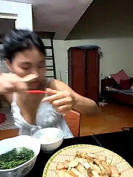 Lynly k2 online show from March 3, 12:33 pm