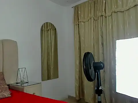 Snapshot of ShanellDiaz_ chatting on January 10, 2:24 am ShanellDiaz online show from January 10, 2:24 am