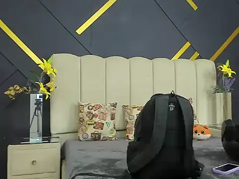 Snapshot of ShanellDiaz_ chatting on February 19, 2:51 am ShanellDiaz online show from February 19, 2:51 am