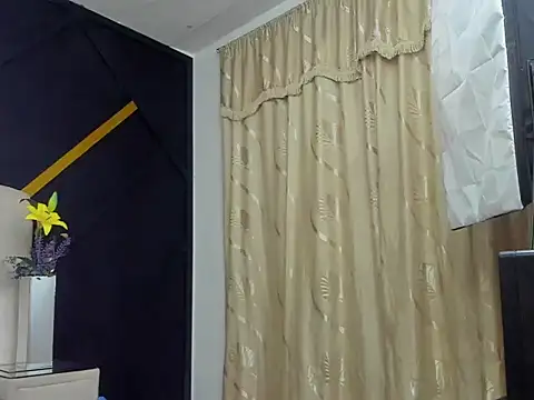 Snapshot of ShanellDiaz_ chatting on February 21, 2:34 am ShanellDiaz online show from February 21, 2:34 am