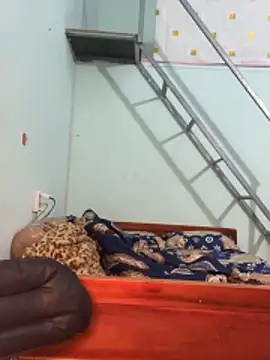 Lynn-122 online show from November 18, 4:17 am