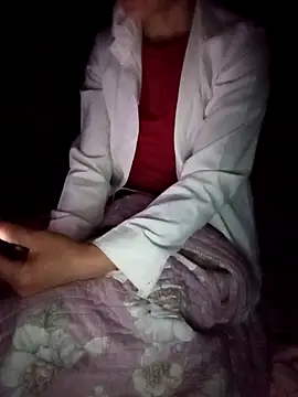 Lynn-122 online show from April 19, 8:11 pm