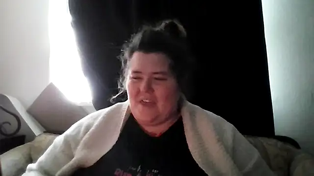 Snapshot of mayflower420 chatting on March 21, 4:21 pm mayflower420 online show from March 21, 4:21 pm