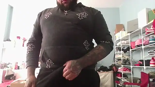 Snapshot of Daddyhonk chatting on February 8, 3:48 pm Daddyhonk online show from February 8, 3:48 pm