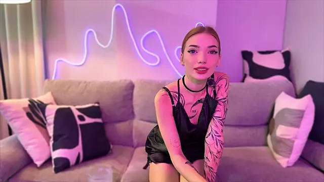 LinaaVelle online show from March 23, 12:36 am